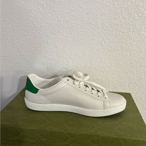 Gucci Ivory and Emerald Leather Sneakers